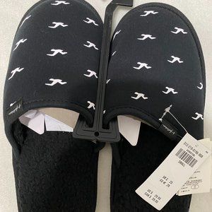 Hollister Small Sherpa-Lined Slippers